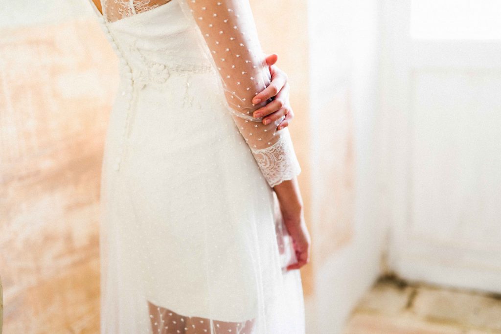 Editorial Chateau de Caumale con vestidos diseñados por Luis Alonso