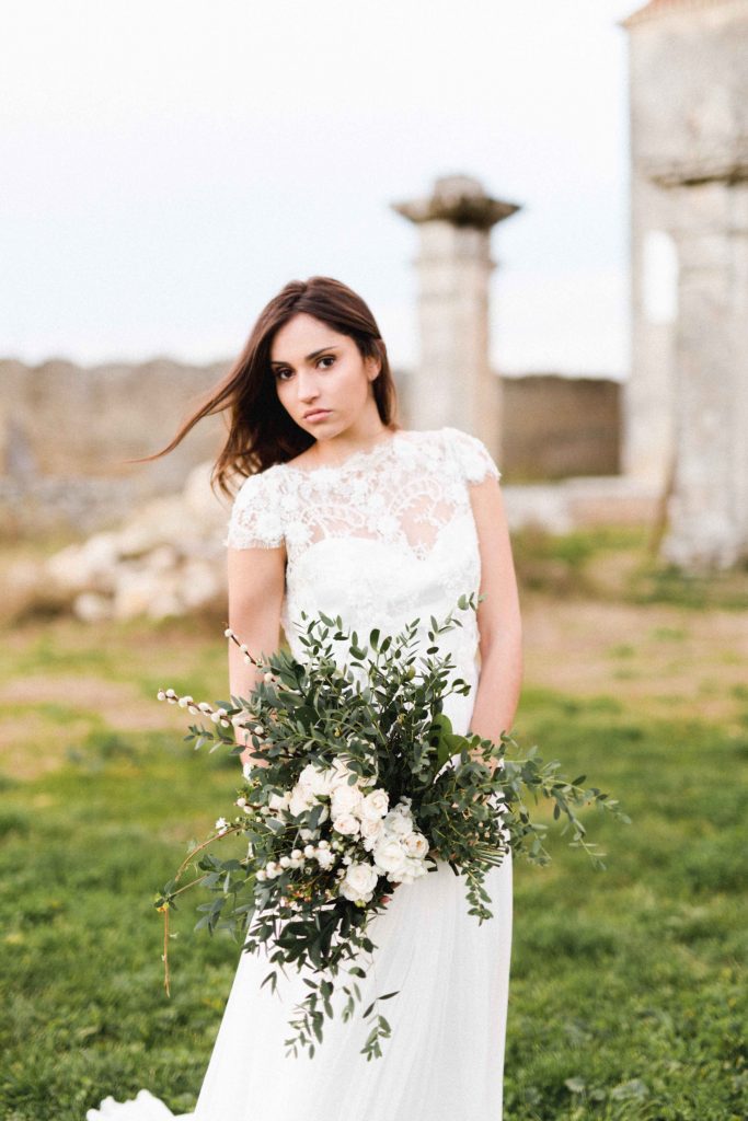 Editorial Chateau de Caumale con vestidos diseñados por Luis Alonso